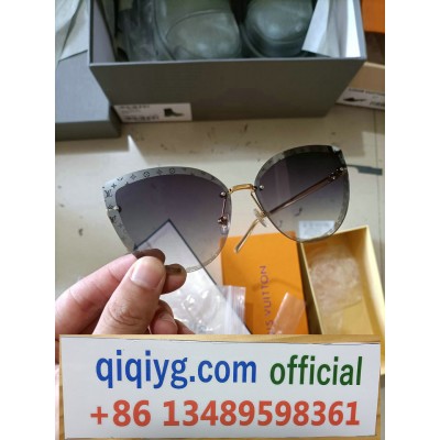 qiqiyg.com Official 2025 Hot Sale Wholesale Fashion Whatsapp:+8613489598361 QQ112